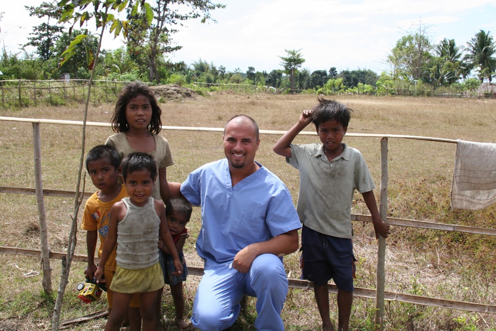 Meet_Dr._Boehne_big_photo-sumba-indonesia